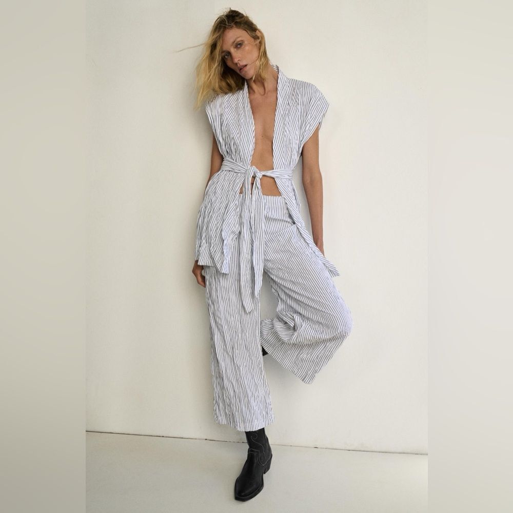 Zara Co-Ord Set Rigid Wrinkled Kimono Top
And Wide Pants - Picture 8 of 9